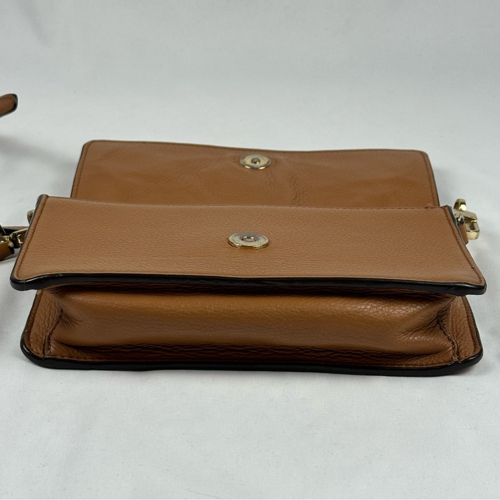 RARE GEM!! Tory Burch All T Crossbody Bag in Bark - Picture 10 of 16